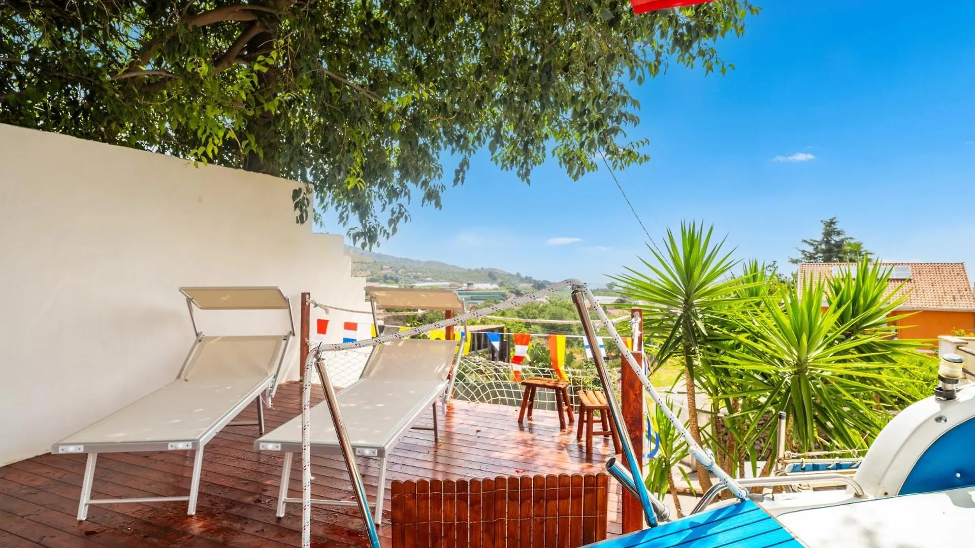 Botel Etna'S Boat House Hotel Piedimonte Etneo